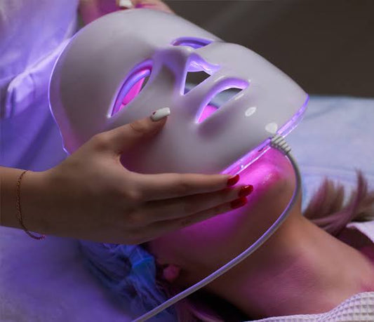 Mascara LED para el cuidado facial
